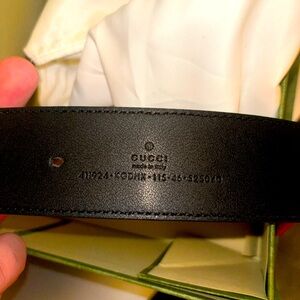 Men’s Gucci belt